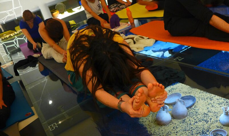 yoga_no_museu