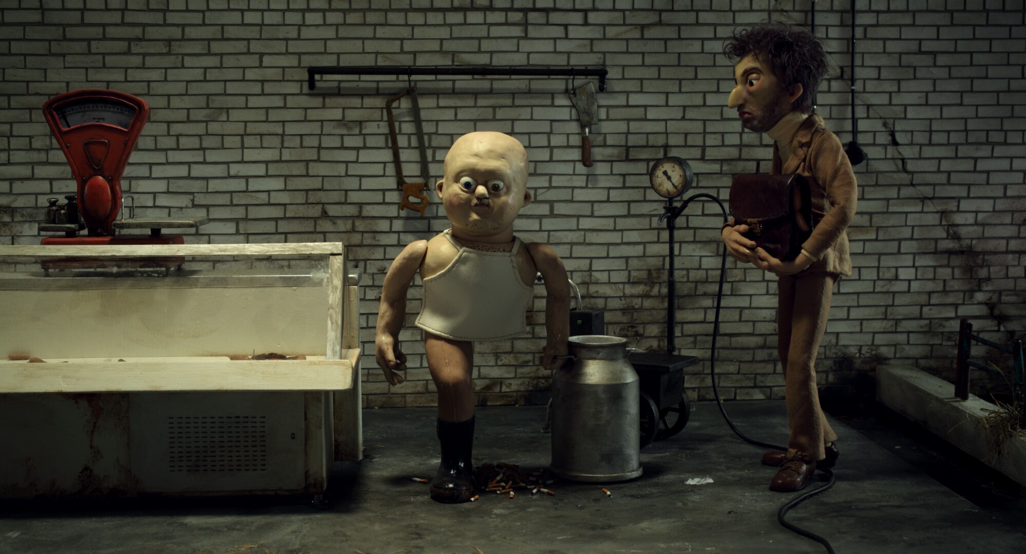 6_monstra-2023-dog-apartment-stills-0-1717113