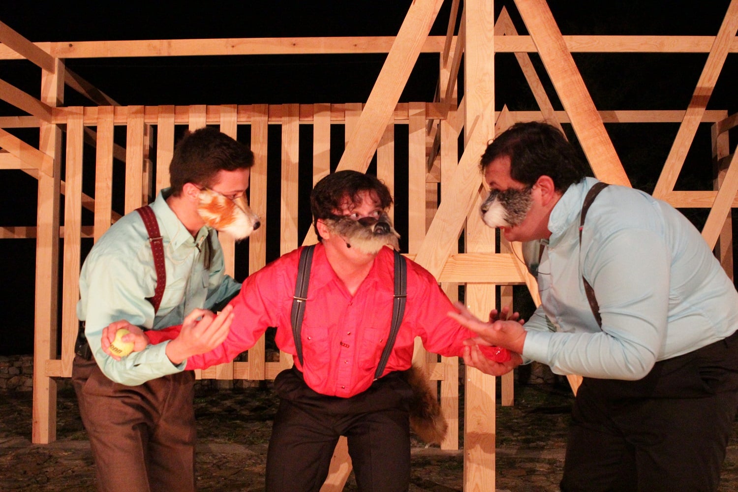 Teatro "Terra Queimada" pela Astro Fingido